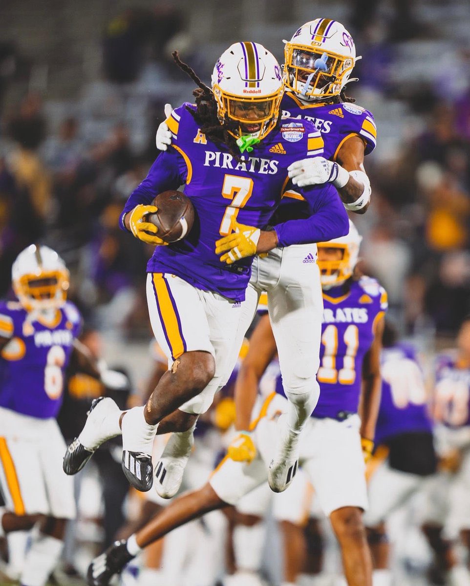 LoganWr99's tweet photo. After a great visit @ECUPiratesFB I am blessed to receive the opportunity to continue my academic and football career at East Carolina University!  Go pirates ! @Coach__Roy_Tesh https://t.co/YocGKpvQV5