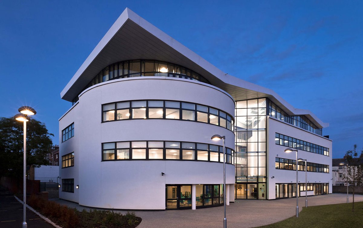 On Wednesday 25th Jan we are launching SW@TS with an open day, there will be free morning and afternoon sessions for people to try the workspace, see the facilities and building.
For more info please visit
cavca.org.uk/scarborough-wo…
#workspace #hotdesk #coworker #Scarborough