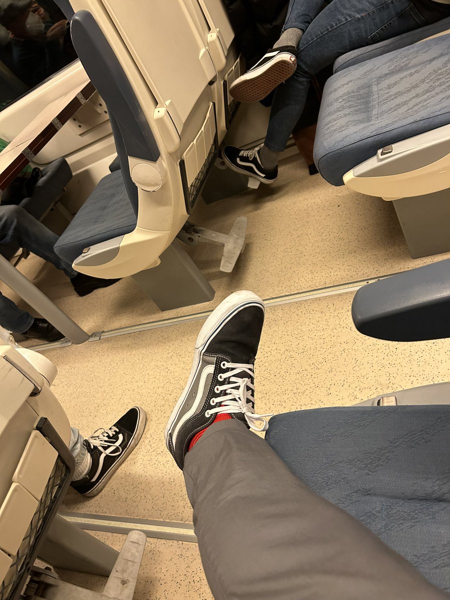On a random train in southern Spain and all I see are <a href="/Vans/">Vans</a>