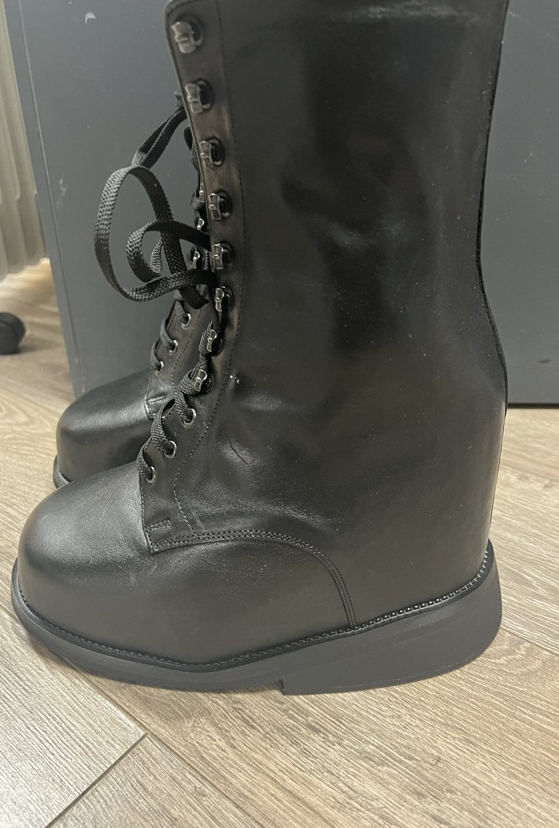 DevoteeBraces's tweet photo. Custom made shoes for a client
#custommade #fetish #devotees https://t.co/rB5UlhKBZB