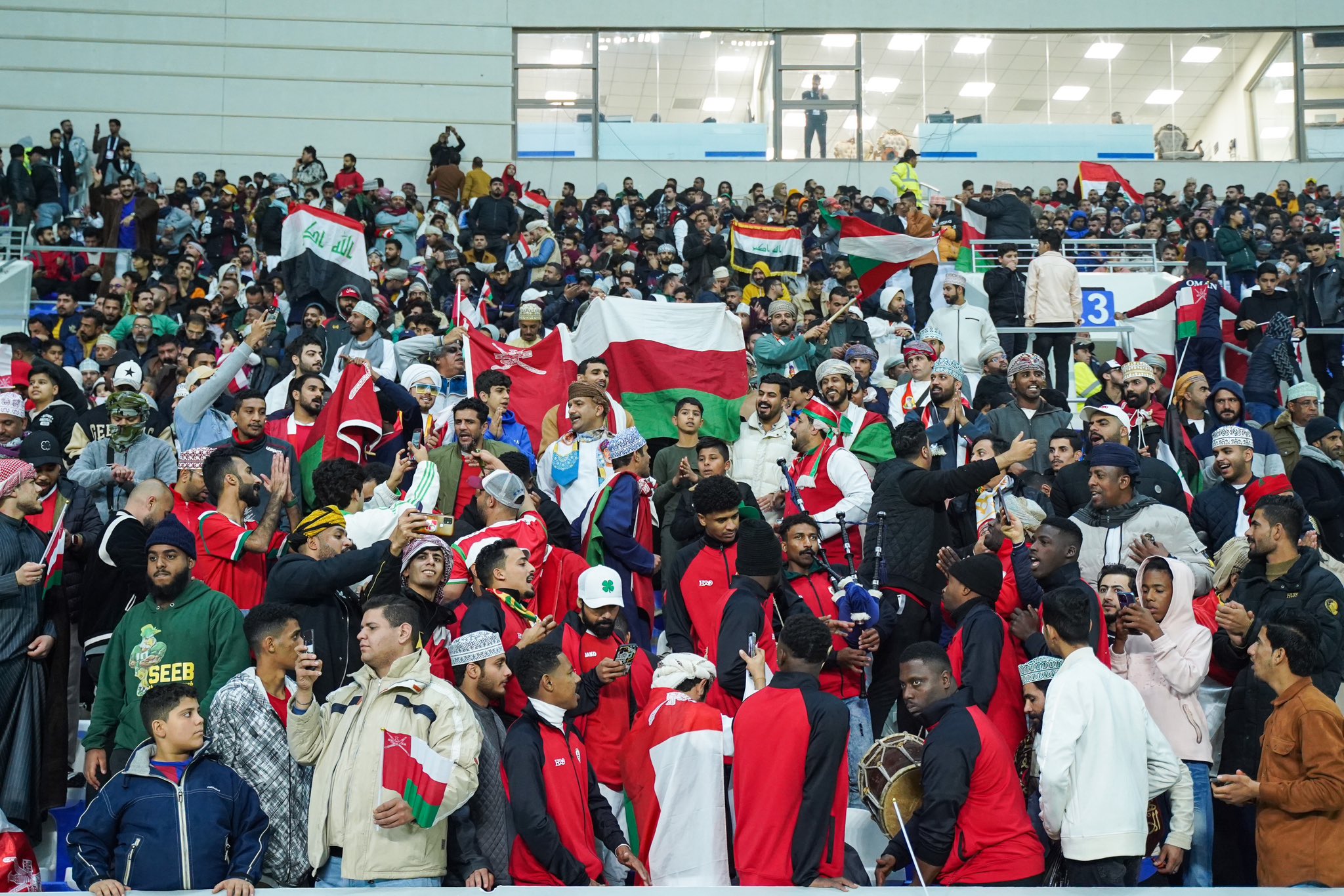 ???? حضور وتفاعل جماهيري رائع ????????❤️ ‫#عمان_البحرين‬ ‫#خليجي25‬ ‫#خليجي_زين25‬