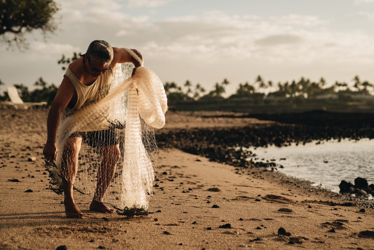 Throw nets, or ‘upena, were used by the Native Hawaiians to catch fish big and small and were made in all sizes based on the fish type. As stewards of the land, they lived under the notion of, “Give more than you receive, take only what you need.” That’s Hawaiian style.