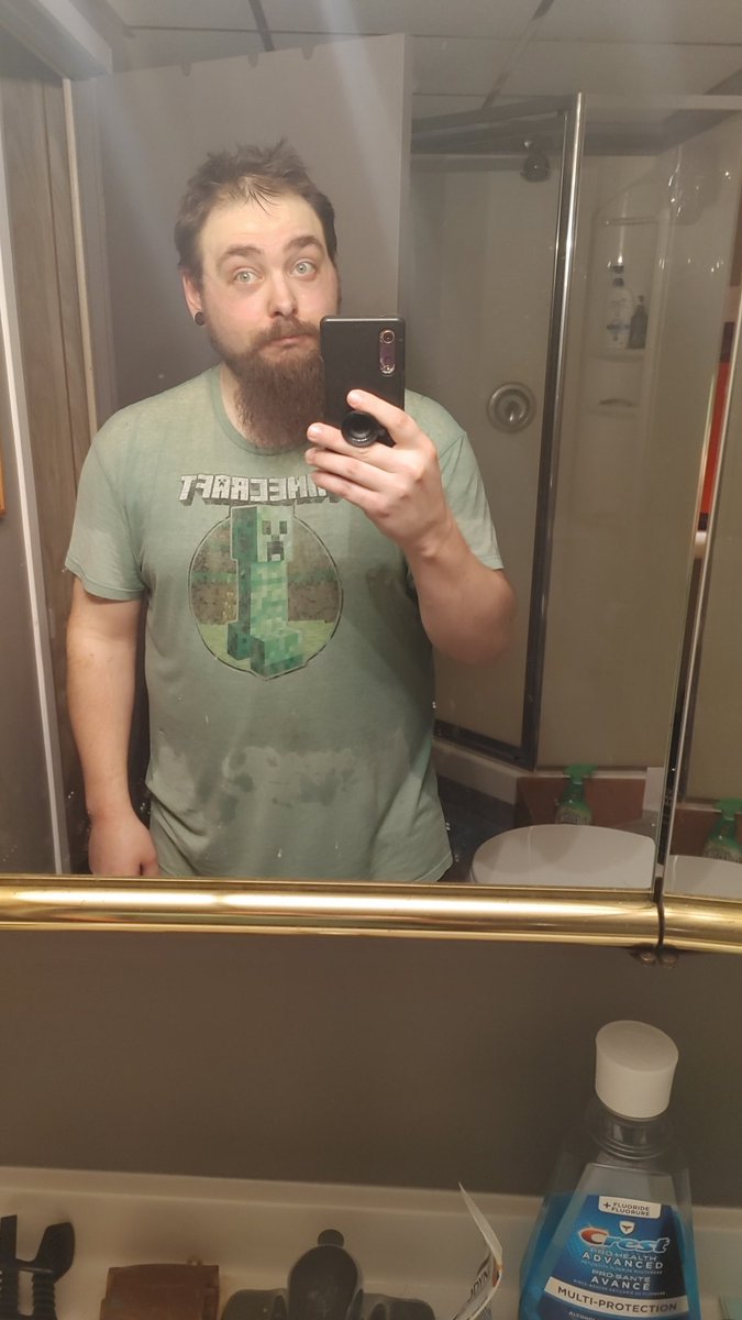 latheion's tweet photo. Another 3 hours of #BeatSaber! Holy balls I need a shower😂 #vrworkout #funashell #FlyHigh https://t.co/RplDPHCtXQ