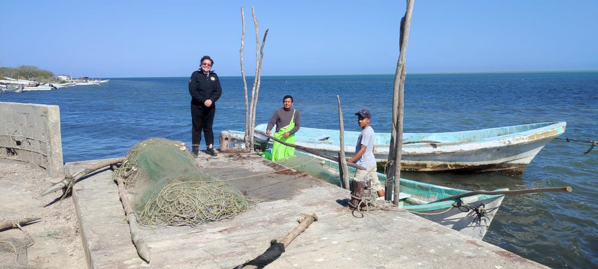 MarysolEsparza's tweet photo. En coordinación con la #CONAPESCA, el oficial Federal de pesca #SEMAR, el #REMAFE y la Capitanía de Puerto en #Matamoros impartimos pláticas de concientización a los poblados de #Carbonera #Carbajal #PuntadeAlambre y #PuntadePiedra en el municipio de San Fernando. 👩✈️🚢🛟🎣 https://t.co/u1UO9b83Fn