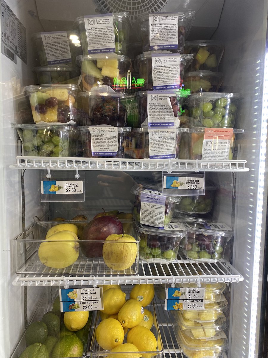 elmiramarketdc's tweet photo. ‼️ You can find Fresh Produce, Frozen Meat, Fruit, and Vegetables, all the great @DCCK #HealthyCorners items, a great selection of Breads, a variety of Pantry items like Beans, Rice, Pasta, Seasonings, etc here at Elmira's Market. We even carry #LocalItems! #FoodAccess #Ward8 #DC https://t.co/A6WyPRfjYB