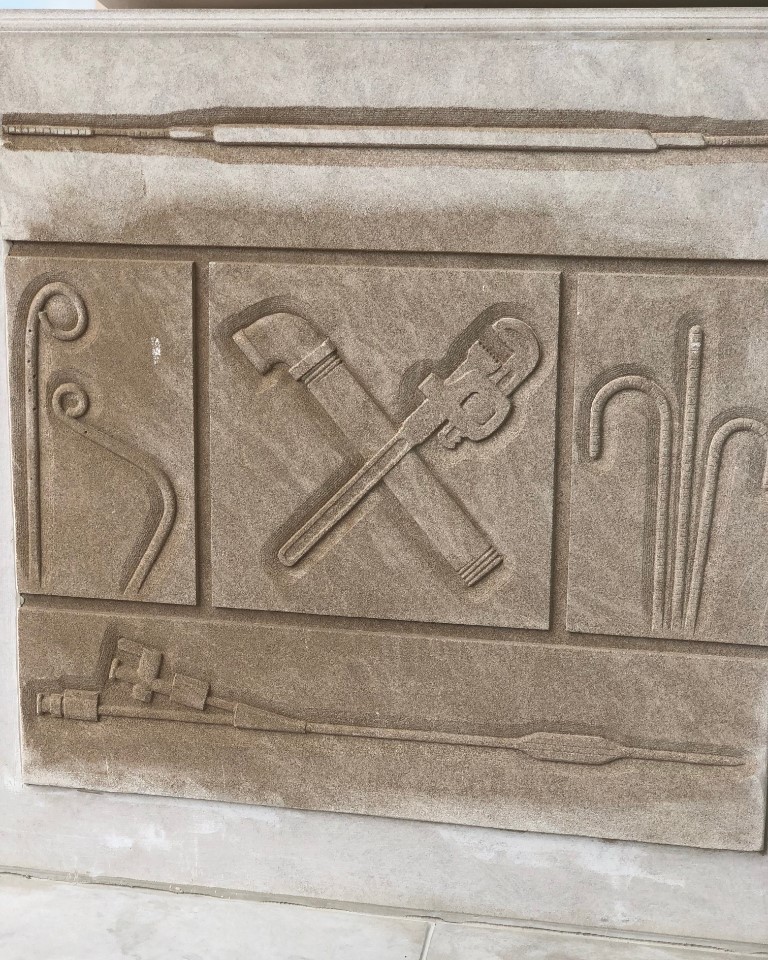 CookMedical's tweet image. Did you know❓Our signature pipe and wrench engraving at headquarters comes from Dr. Charles Dotter, which he drew as a symbol of his approach to interventional medicine. 
*
*
*
#Dottering #InterventionalRadiology #Angioplasty #MedTech #History #Innovation #1964