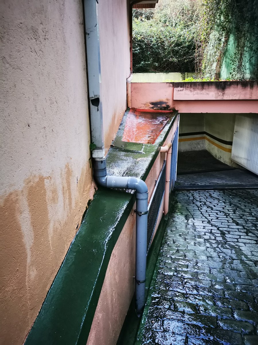 Limpieza y desinfección  de garajes, con  bactericidas específicos para el covid -19 productos autorizados por sanidad, en Sada y Contornos. 

Luminarias, tubos, bajantes, rampas, extintores, llaves de luz, accesos a trasteros y puertas de accesos, puerta de entrada.