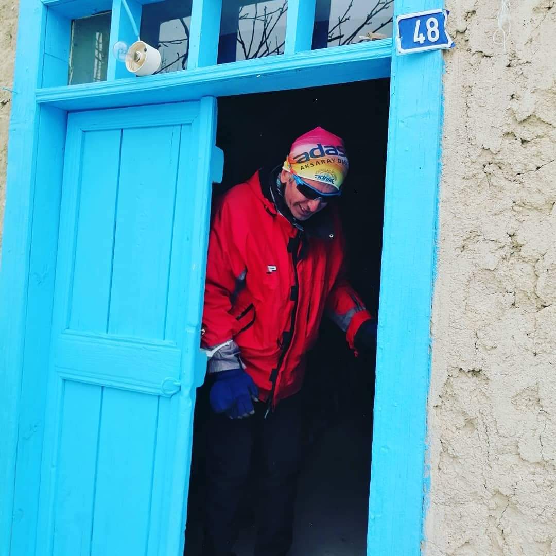 Serotonin dolu sandığım göllerinde mutsuzluk hormonlarından boğuldum...