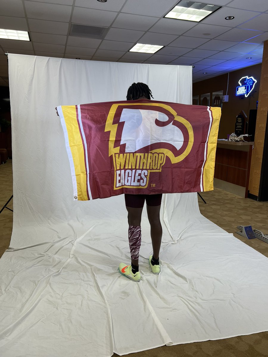 keimgotgame's tweet photo. After a great visit I would like to announce I received my first D1 offer from Winthrop university #Rockthehill
#AGTG @WinthropTrackXC https://t.co/VqhaQC5olV