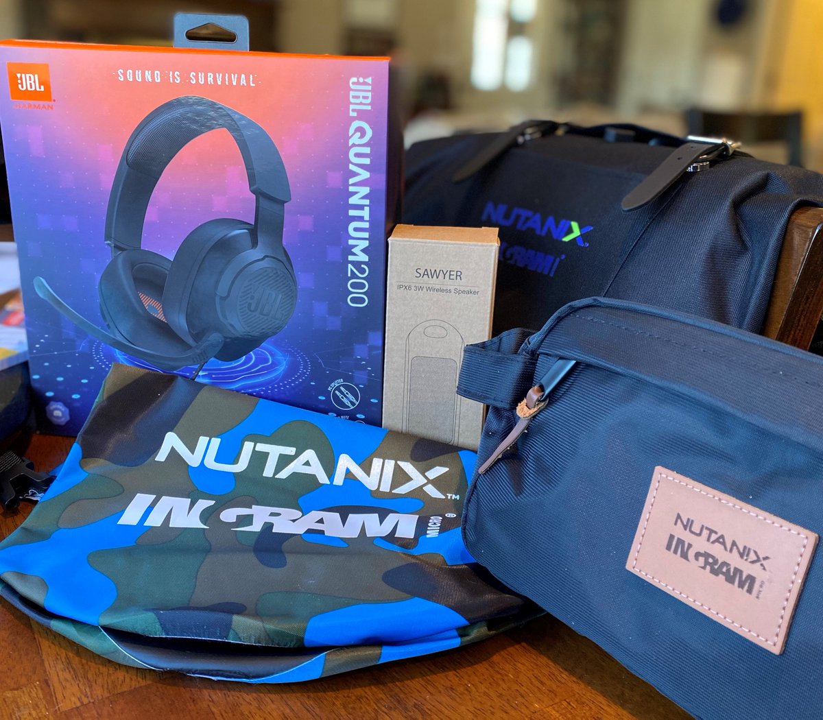 Thanks to two of the best in the business @NutanixPartners and @IngramMicroInc! You guys just made my day awesome! 🕶️🔥 Looking forward to a great 2023. #Nutanix #IngramMicro