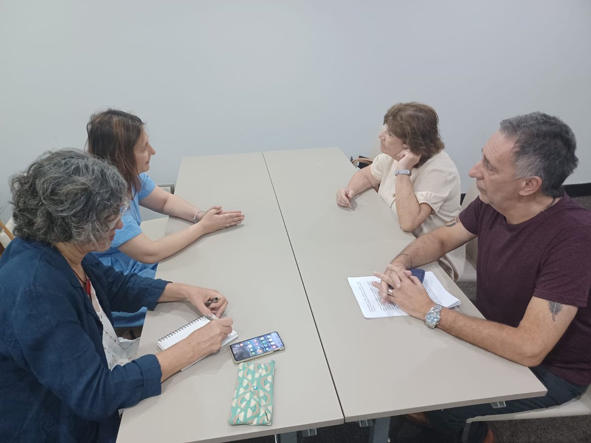 RosaPerezGarijo's tweet photo. Tot un honor reunir-nos a Buenos Aires amb els advocats de la Querella Argentina @julietbandirali i Gerardo Caviglia, representants de les famílies de víctimes del franquisme al procés judicial instruït per la jutgessa Servini a l'Argentina. https://t.co/9fWIdKSCQQ