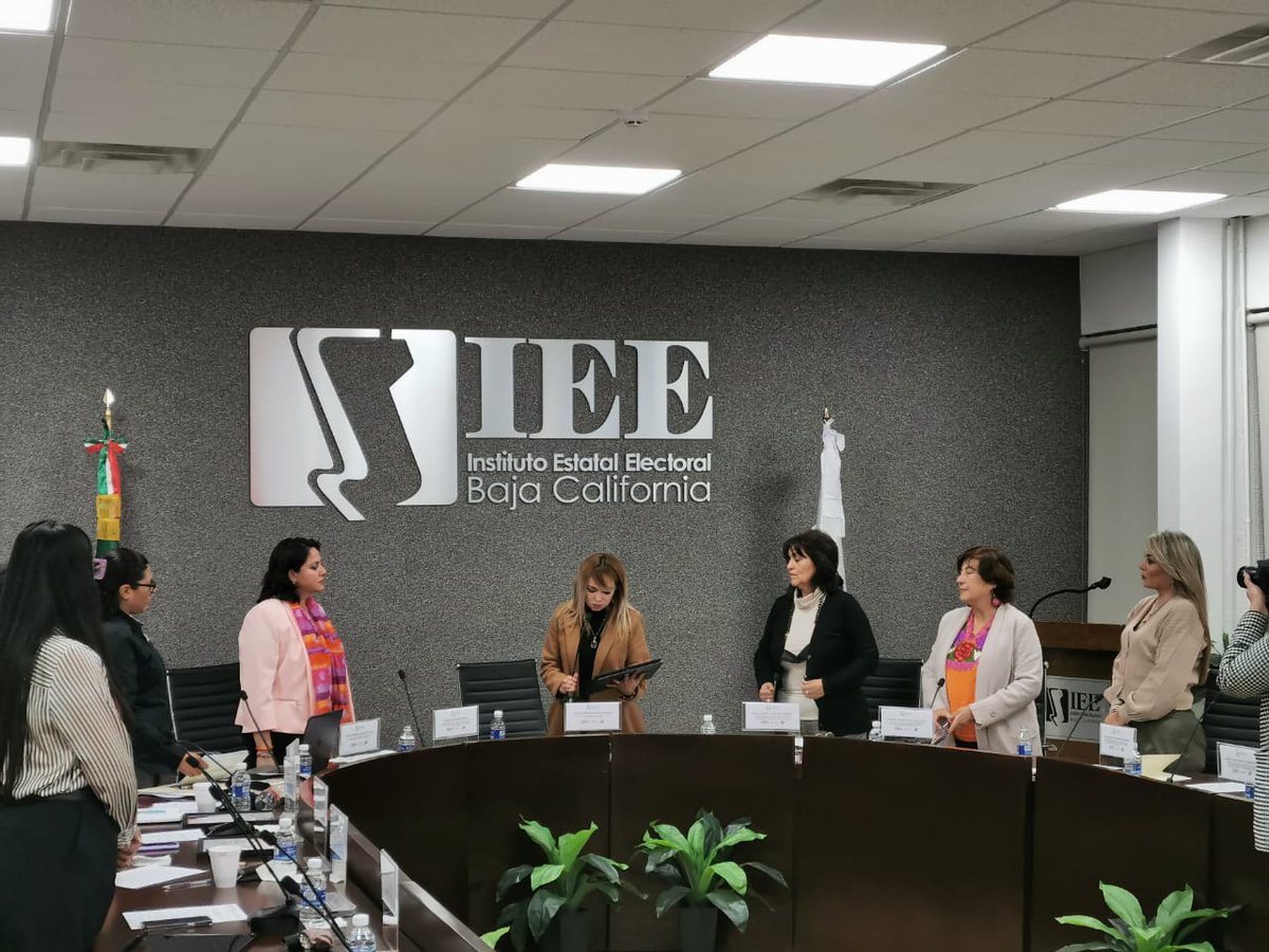 ViridianaMac1el's tweet photo. Un honor poder presidir el Observatorio de Participación Política de las Mujeres en Baja California🧐, estoy segura que con el esfuerzo y trabajo de manera transversal seguiremos fortaleciendo la agenda de género.💪#OPPMBC @oppmujeresbc https://t.co/rH6YOTg5Gp