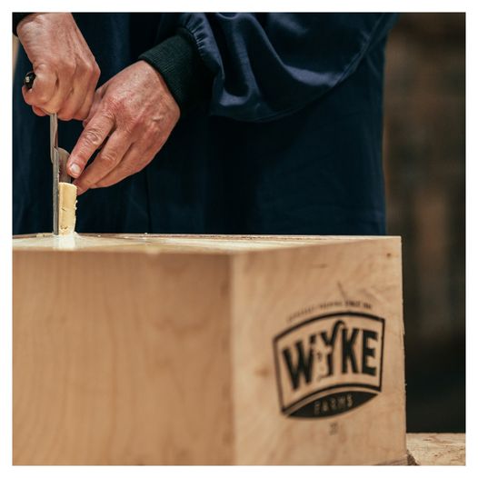 J&R Food Service Ltd tweet media