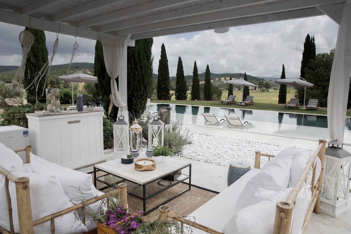 When the founders of Dojo Bianco envisioned the Healing Hotel they wanted to create a 'healing farm' where guests could come to not only enjoy the beautiful Tuscan landscape, but also experience the power of healing practices and reconnect with nature.
loom.ly/j_SEnrs