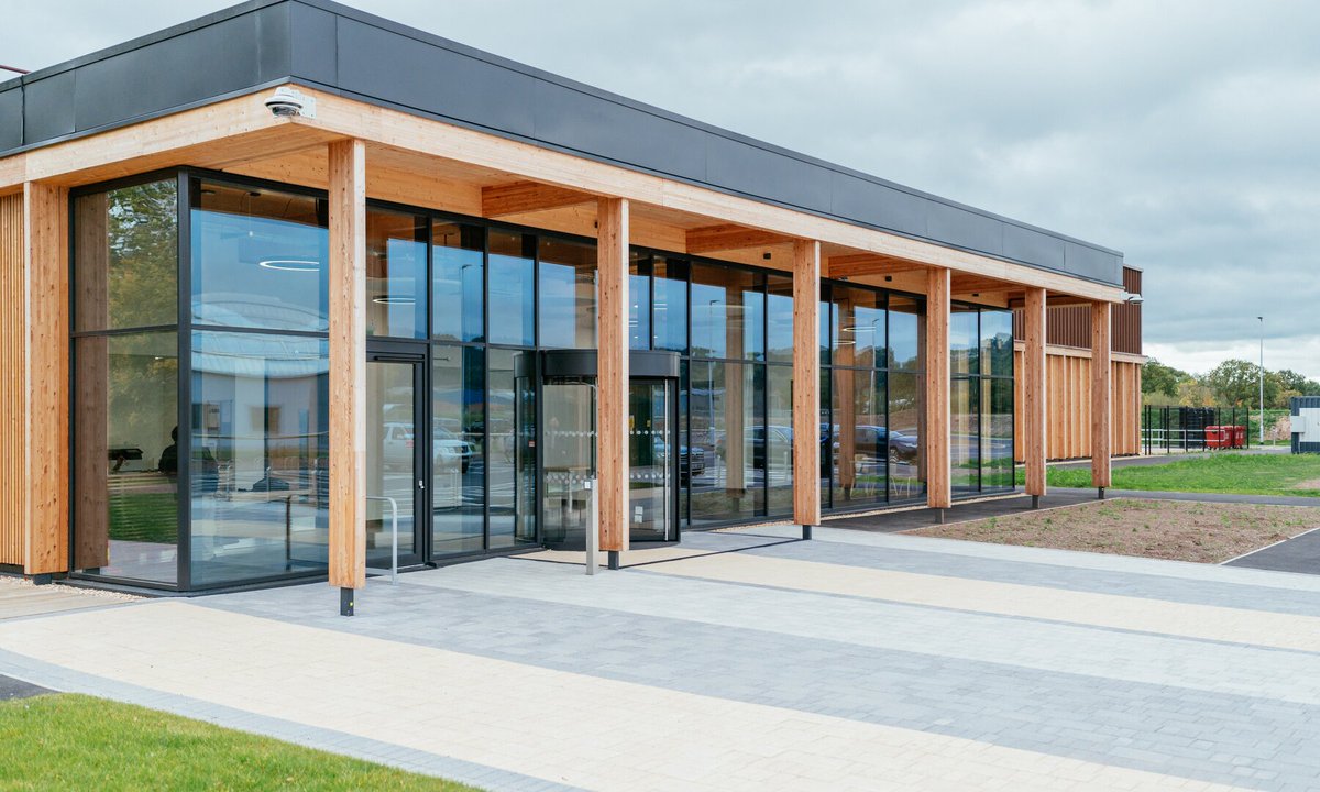 greener_feet's tweet photo. 📣 One day to go! Just 24 hours until the #Herefordshire Business Energy &amp; Climate Conference #HBEC23 kicks off @nmite_ac in Hereford.

For agenda &amp; travel details, take a look here ⬇️ https://t.co/t6GMaSRheL  

@HfdMeansBiz @marcheshub https://t.co/8yhOxtaqJz
