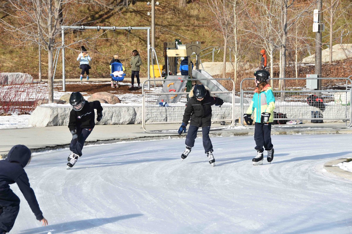 montcrest's tweet photo. Our Gr. 4-8 Students are taking full advantage of the opportunity to skate during recess. If you want to participate, please remember to bring your skates and CSA-Approved Hockey helmet. Check last week's Mirror for more information #TheRightChallenges #TheIdealSupports https://t.co/4Zp3cWzuvo