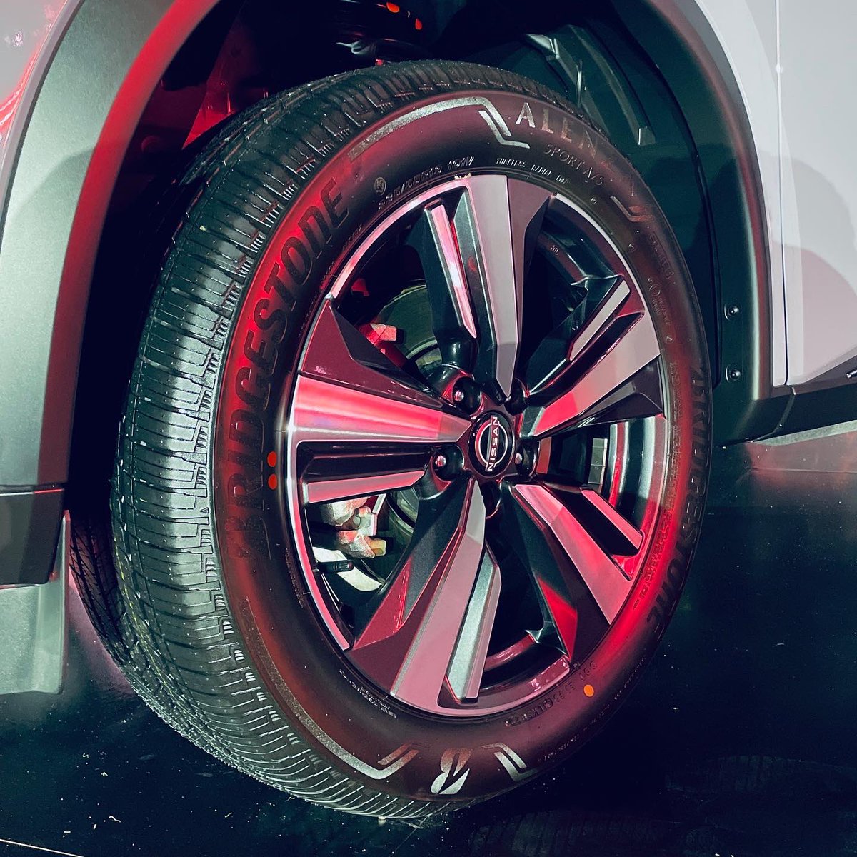 MotoryKSA's tweet image. نيسان اكس تريل 2023

التدشين الرسمي في الشرق الاوسط 
ستتوفر بمحرك سعة 2.5 لتر وجير CVT بقوة 181 حصان 

#NissanXtrail #DefyOrdinary #NissanSaudi 
@NissanME @nissansaudi