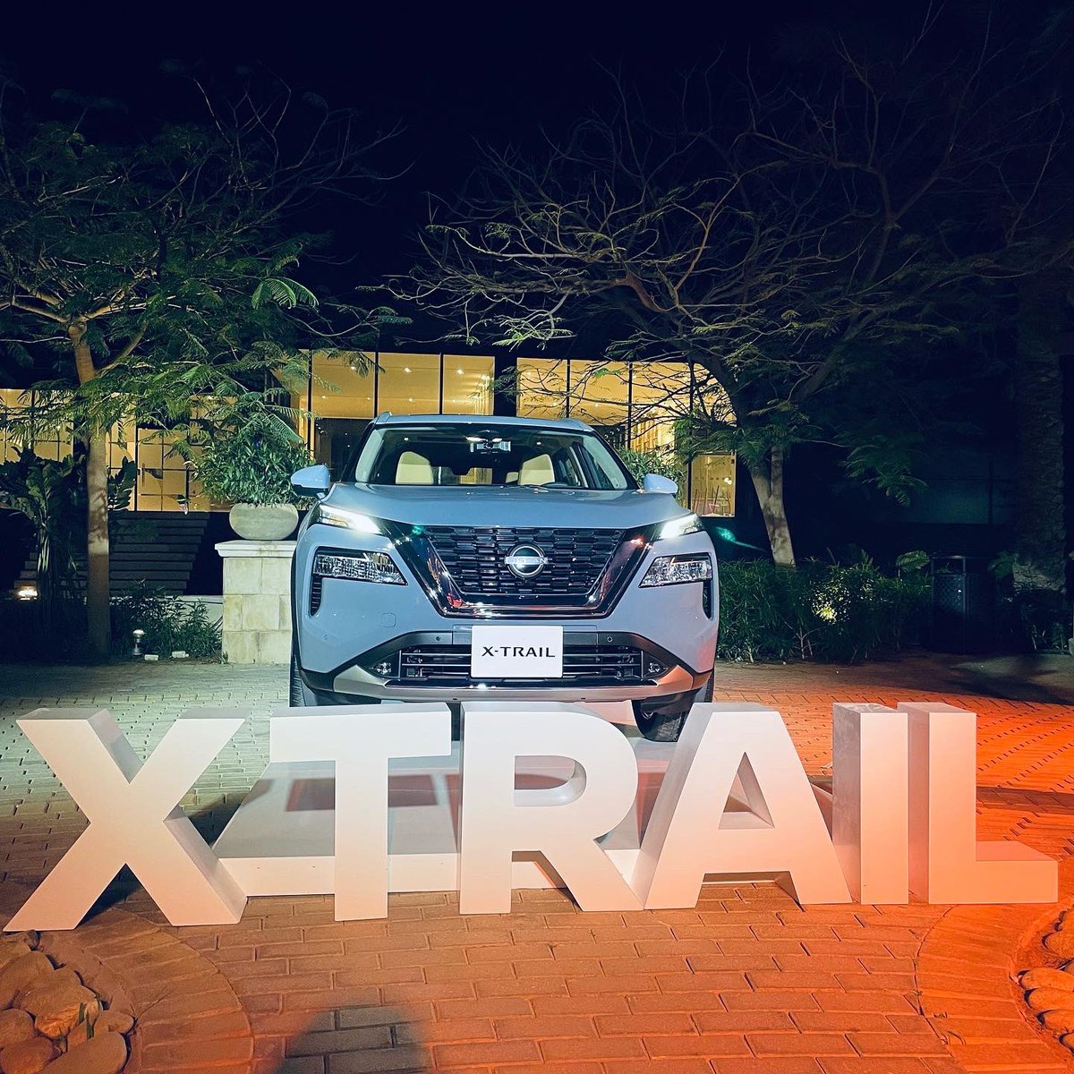 MotoryKSA's tweet image. نيسان اكس تريل 2023

التدشين الرسمي في الشرق الاوسط 
ستتوفر بمحرك سعة 2.5 لتر وجير CVT بقوة 181 حصان 

#NissanXtrail #DefyOrdinary #NissanSaudi 
@NissanME @nissansaudi