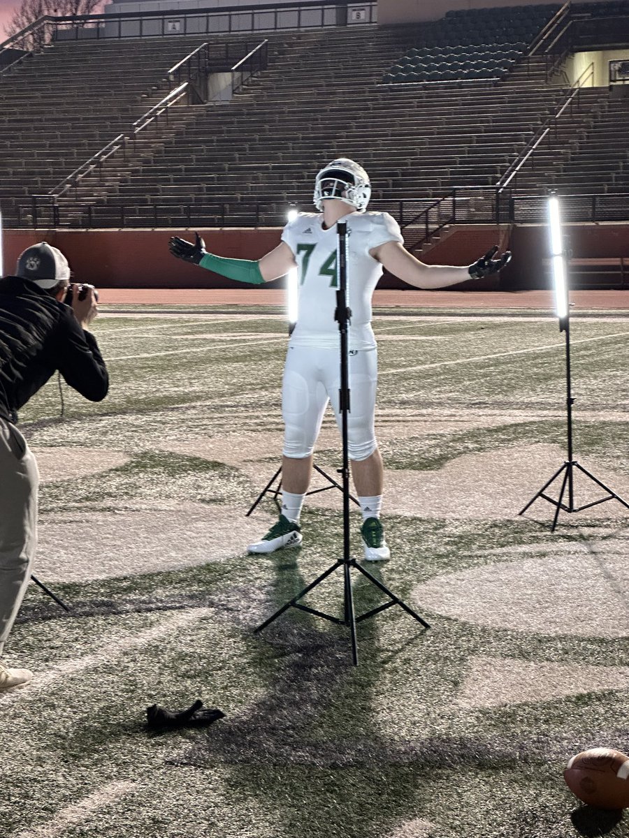 piercewand (@piercewand77) on Twitter photo Thank you <a href="/NWBearcat_FB/">Northwest Football</a> for inviting me out! It was an awesome experience to visit The ‘Ville in person! <a href="/zmart_15/">Zach Martin</a> <a href="/CoachWrightD/">Rich Wright</a> <a href="/CoachAndySims/">Coach Sims</a> <a href="/PHTrojansFB/">Park Hill Trojans Football</a> Thank you <a href="/NWBearcat_FB/">Northwest Football</a> for inviting me out! It was an awesome experience to visit The ‘Ville in person! <a href="/zmart_15/">Zach Martin</a> <a href="/CoachWrightD/">Rich Wright</a> <a href="/CoachAndySims/">Coach Sims</a> <a href="/PHTrojansFB/">Park Hill Trojans Football</a>
