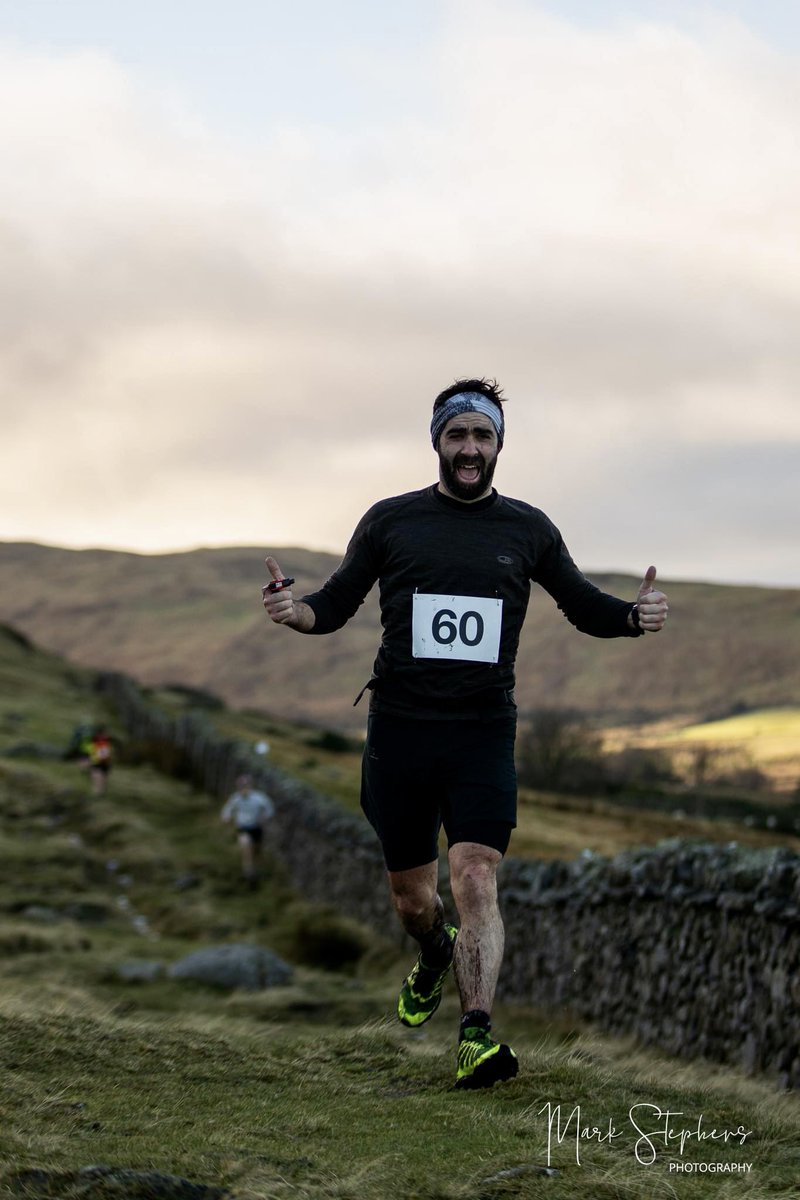 Boxing Day @BARF_NI #turkeytrot. The 📸 build up to thumbs up.. #mournes #running #markstephensphotography