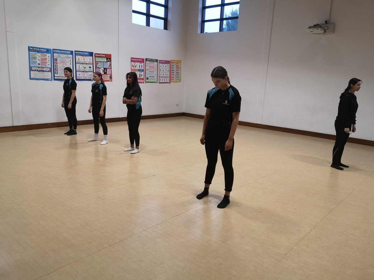 St Lawrence PE Dept tweet media