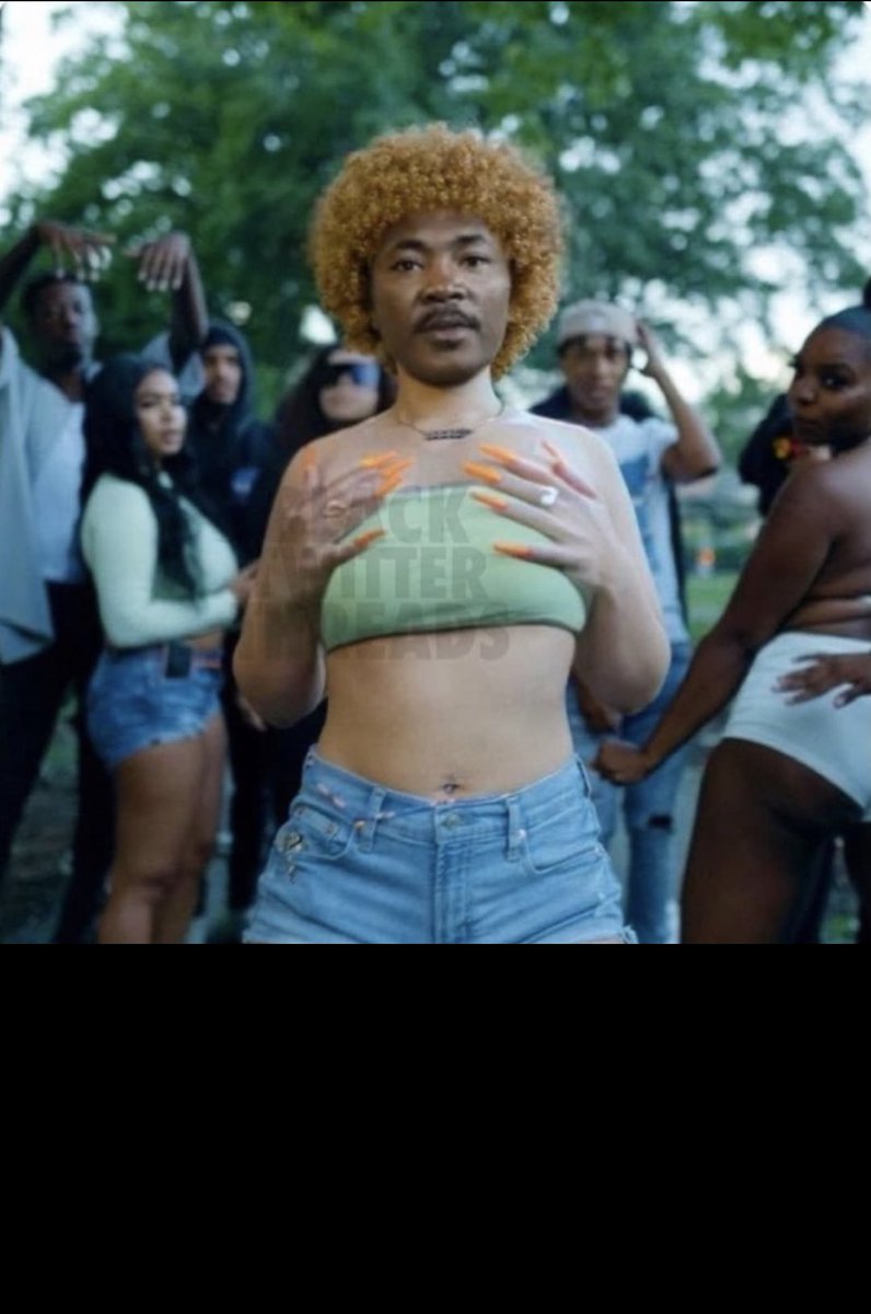 yehme2's tweet photo. open for a surprise https://t.co/aN8PL3TUMG