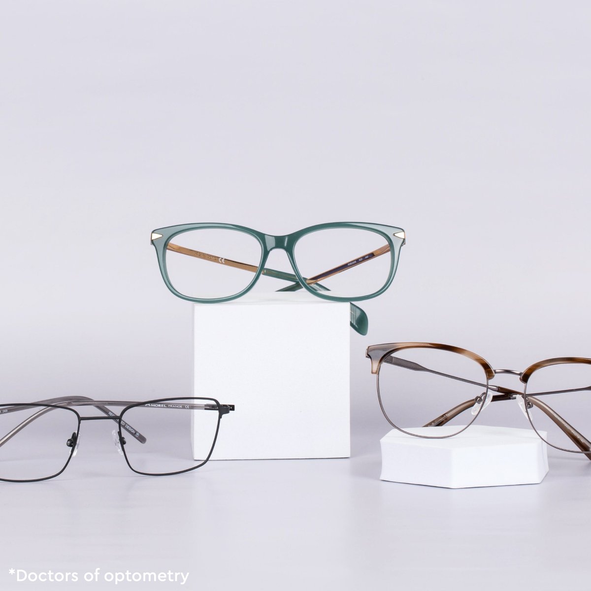 No prescription? No problem! 

You can still shop our collection of stylish designer frames and opt for prescription-free lenses, with personalized lens coatings.

From L to R:
👓: @Morellunettes 30247L
👓: @Rag_Bone RNB3006
👓: Sacori Valiant 

#DesignerEyewear #EyewearTrends