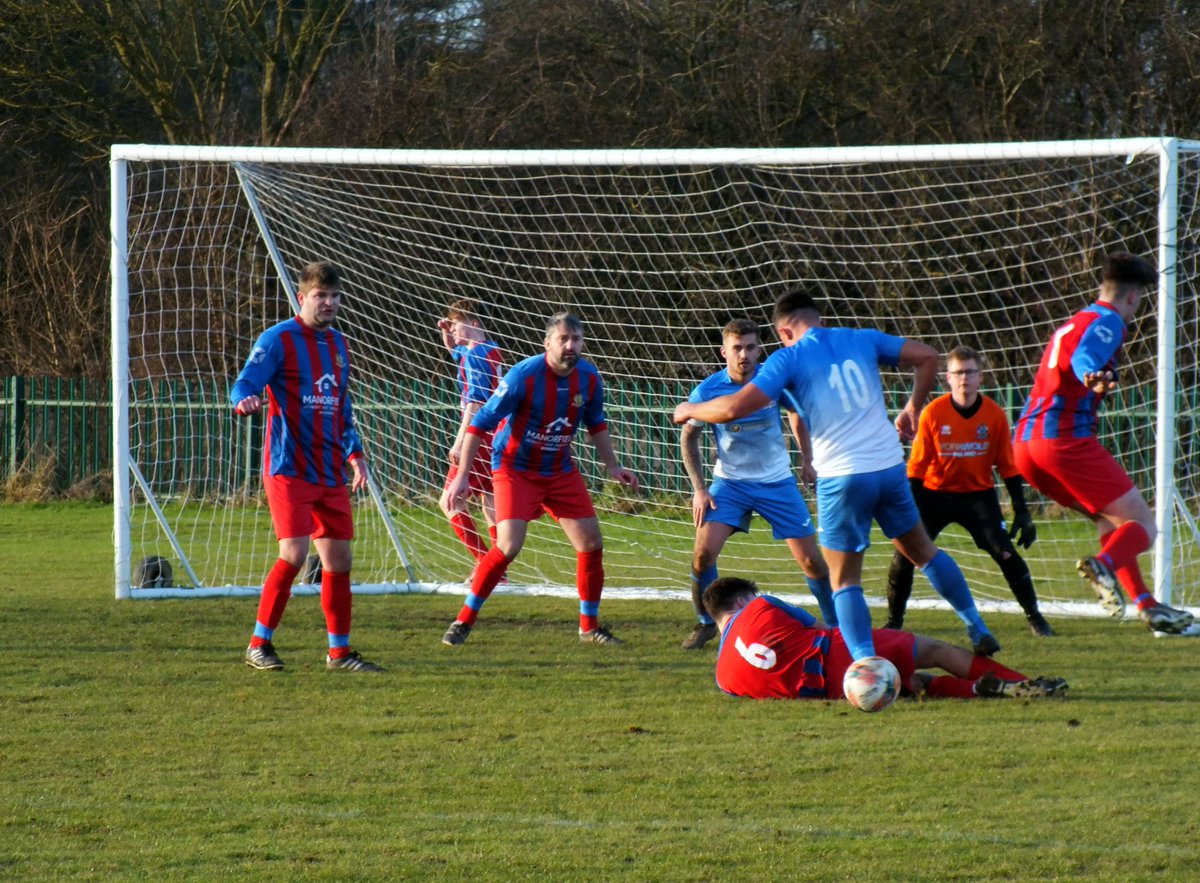 GreatDriffAFC's tweet photo. Some shots from the Reserves win v Pelican Rangers at the weekend
#greatdriffieldafc #football #grassrootsfootball #scoccer #nonleaguefootball https://t.co/ioyggW2gNx