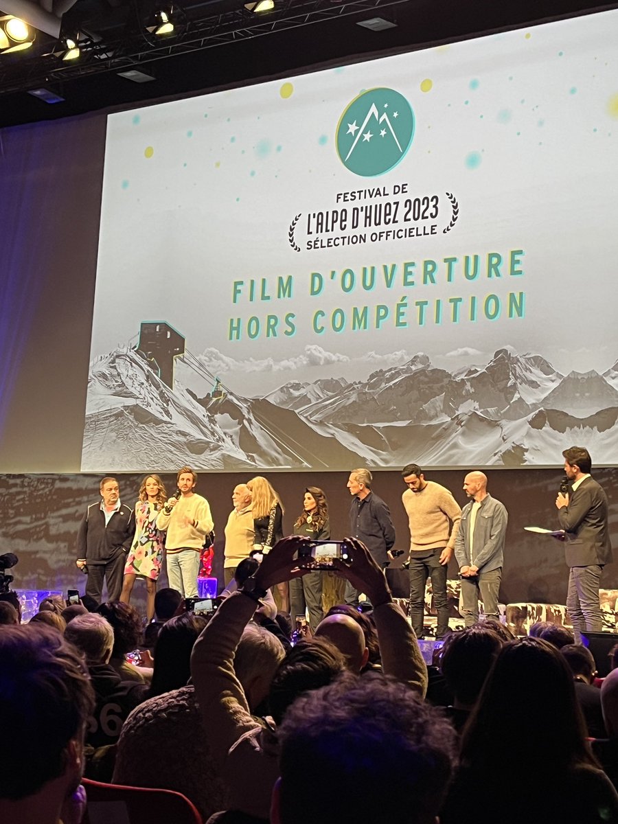 L’équipe du film de ce soir, la bande a fifi <a href="/philippelacheau/">PhilippeLacheau Fifi</a>