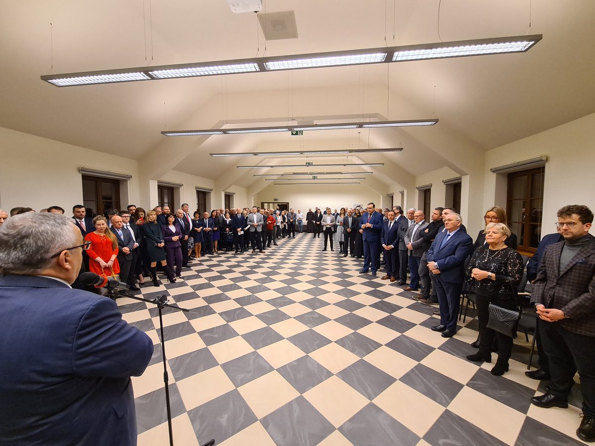 PietruszekD's tweet photo. Trzy dni, trzy spotkania noworoczne @pisorgpl w województwie małopolskim, w których miałem przyjemność uczestniczyć ✌️
#Czerna #Limanowa #Tarnów https://t.co/XQoI7VH1k0