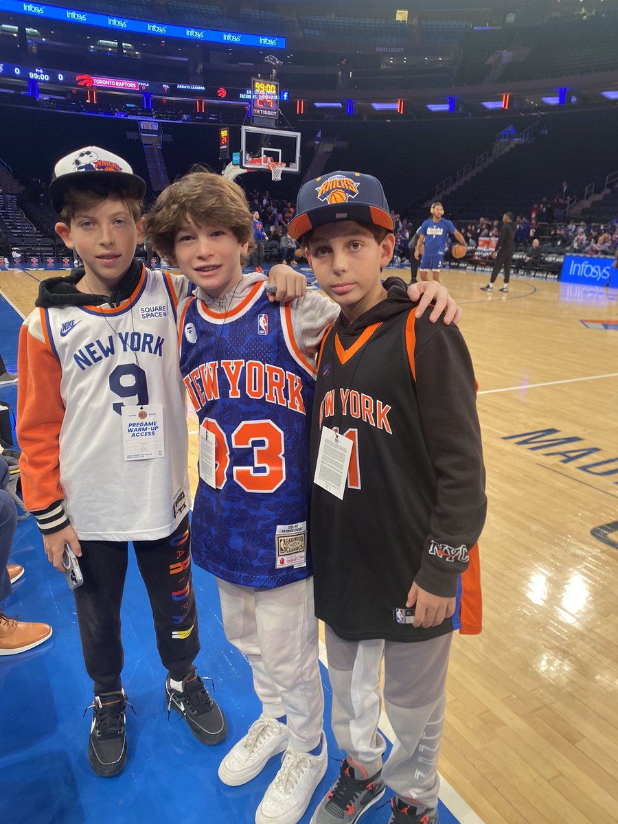 chandelierevent's tweet photo. KNICKS! #nyk https://t.co/s2qtZauYWx