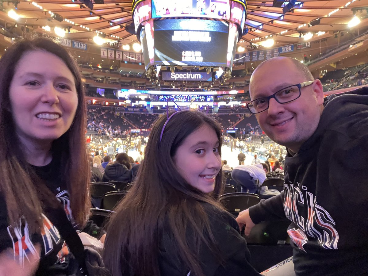 markje's tweet image. #nykmsg go Knicks