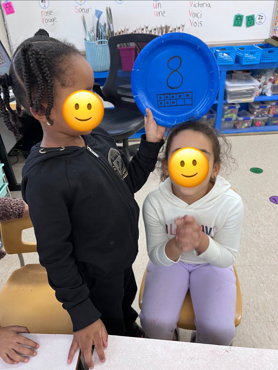JohnsonMadame's tweet photo. Les centres d'apprentissage! #mathgames https://t.co/r16dFjHPY9