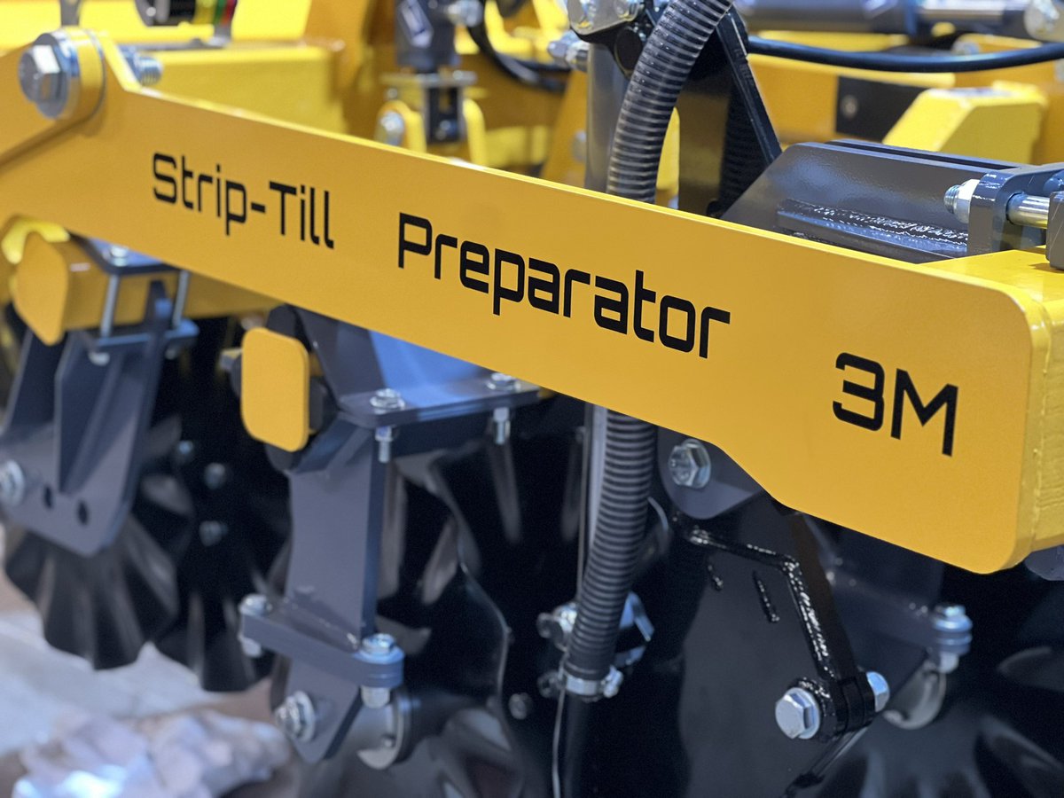 grange_mac's tweet photo. Our Sales Manager Oliver Beekes talking to @FarmingShow on @LincsFM at @lammashow about the Strip-Till Preparator -11 minutes in and you can hear all about the unique features that the machine has to offer #striptill #preparator #newmachine #productaunch https://t.co/ST1WYCVlRq