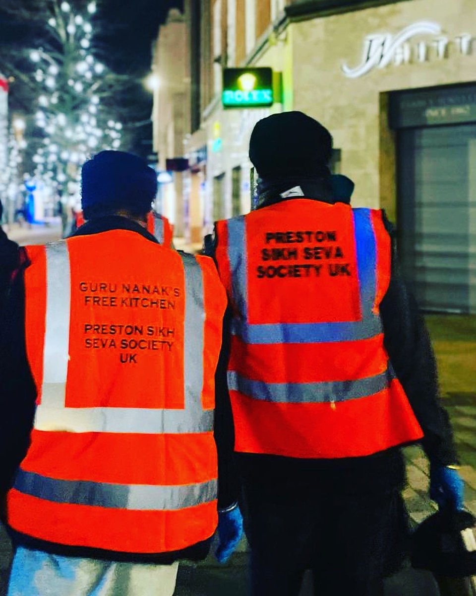 prestonsikhseva's tweet photo. @prestonsikhseva serving hot meals in #Preston to those affected by the cost of living crisis. Please contact us for support 🙏🏻 https://t.co/5Hu4GUJfPl