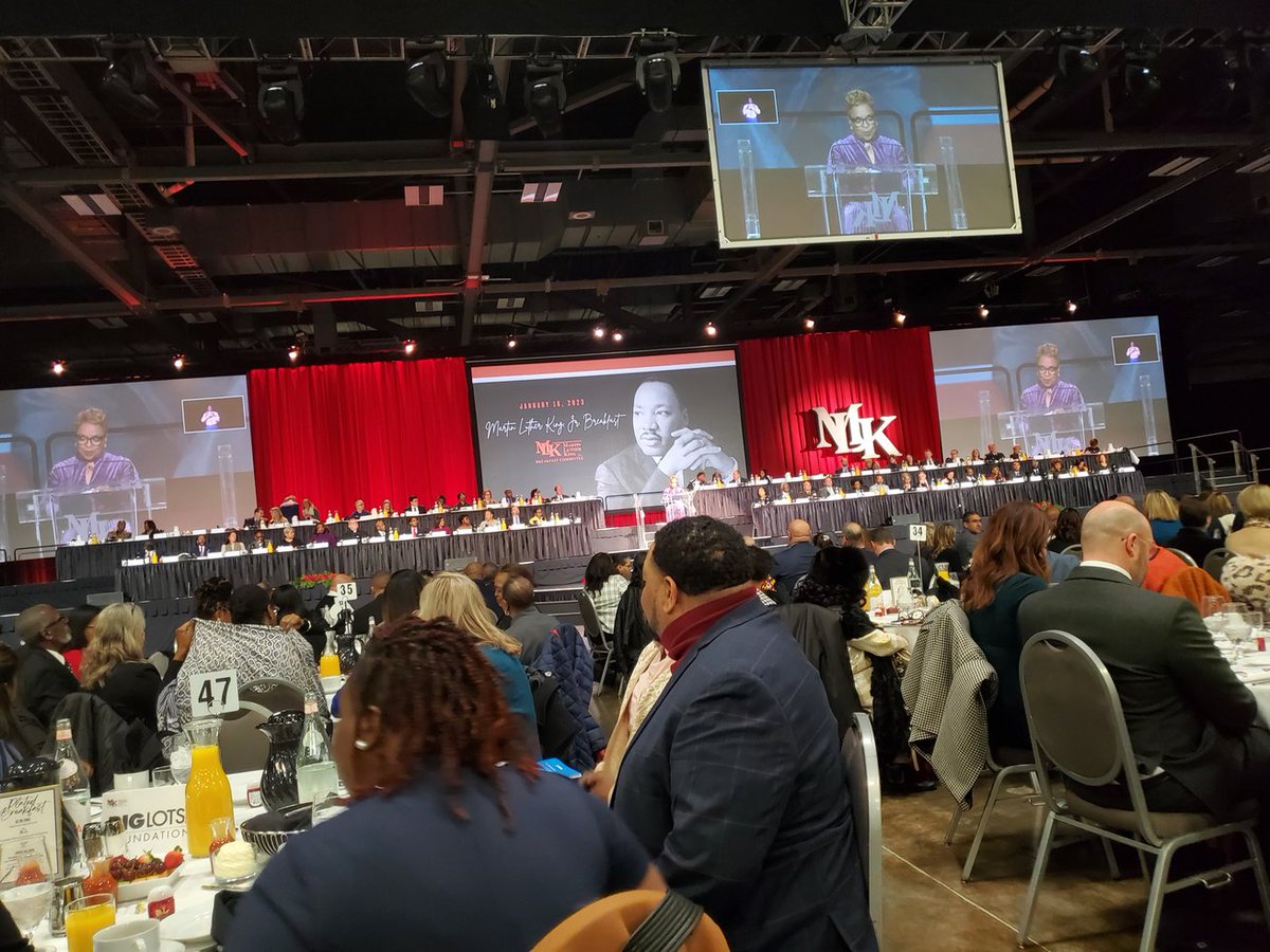 MLK BREAKFAST 
#DayOfService #BigDreams