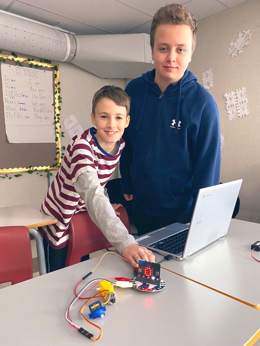 MmeCarsonN's tweet photo. Grade 7 tornadoes🌪 are taking action to combat climate change! They coded automated tree planters on the microbit. This was inspired by drones which are used for mass tree-planting as a solution to deforestation. @HolyTrinityOCSB #ocsbDL #ocsbBeCommunity https://t.co/0i34uvcMce