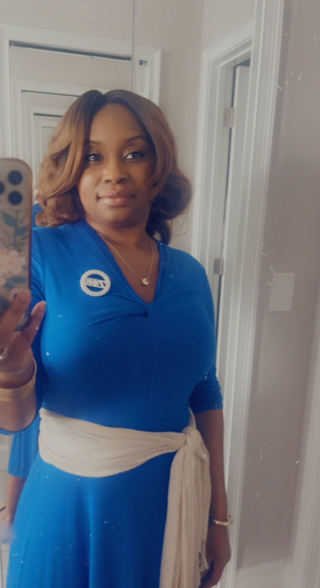 Amazing___1's tweet photo. Happy Zeta Founders Day 🕊️💙🕊️ https://t.co/diigG05lSv