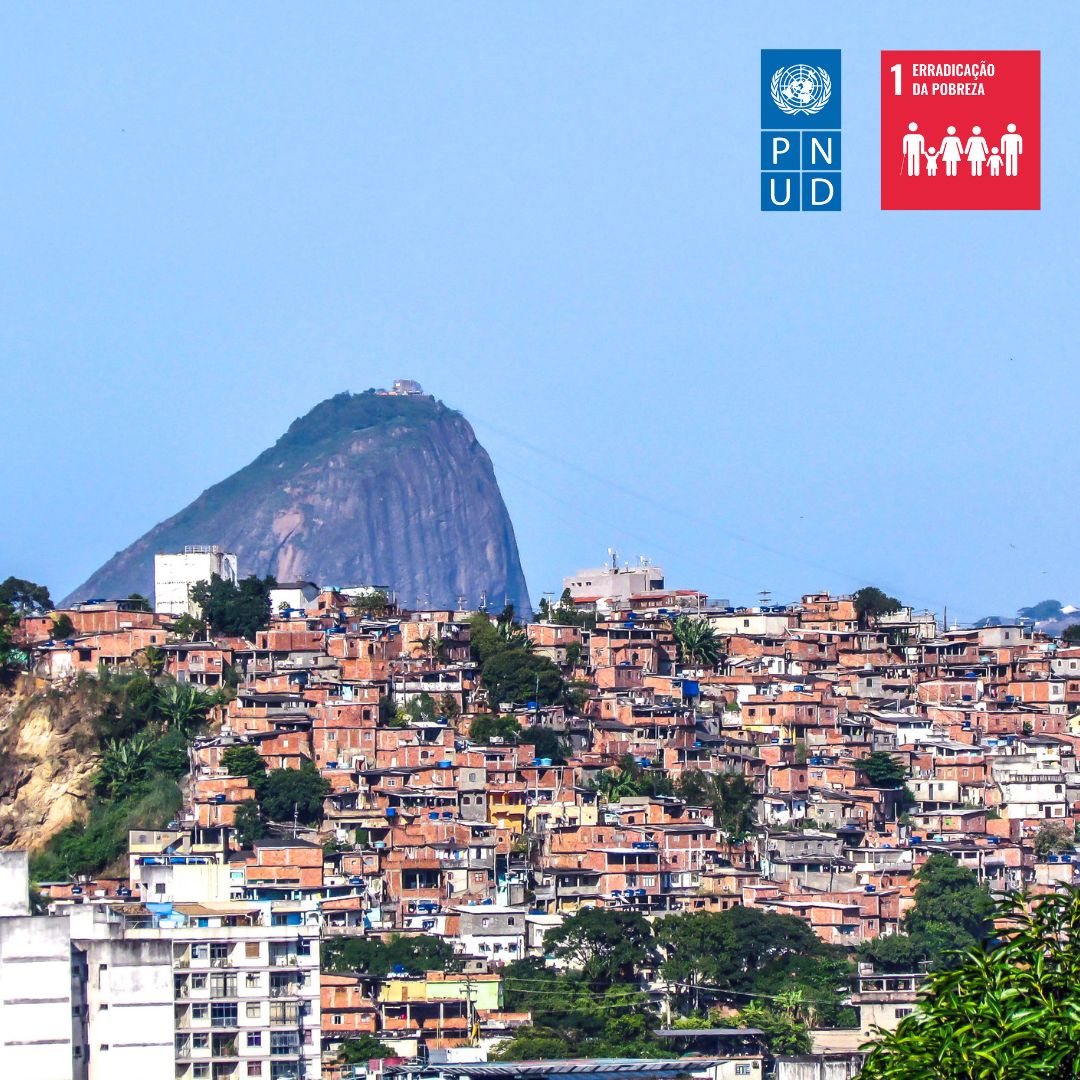 PNUDBrasil's tweet photo. A erradicação da pobreza em todas as suas formas continua sendo um dos principais desafios da humanidade.

Os ODS são um compromisso ousado para alcançar esse objetivo até 2030. Isso envolve visar aos + vulneráveis, apoiando as comunidades que + necessitam. https://t.co/ZehhEZYtIW