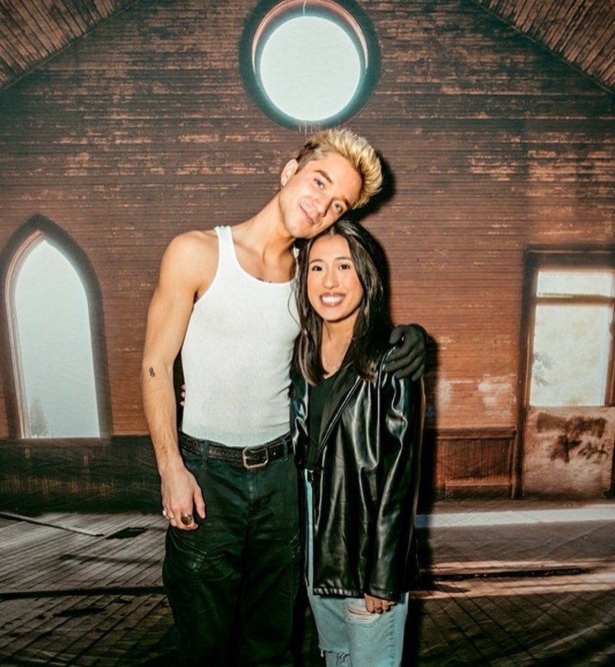 itscaitlindo's tweet photo. introducing… @seaveydaniel to @matthewdevc 🤝🤍
-
great night with my fav people 🥹 https://t.co/70IIyzmwTN