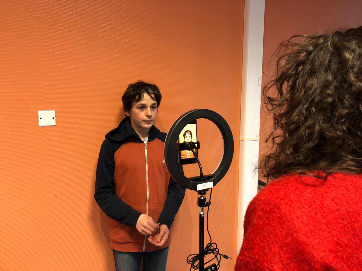 Hélène Insel tweet media