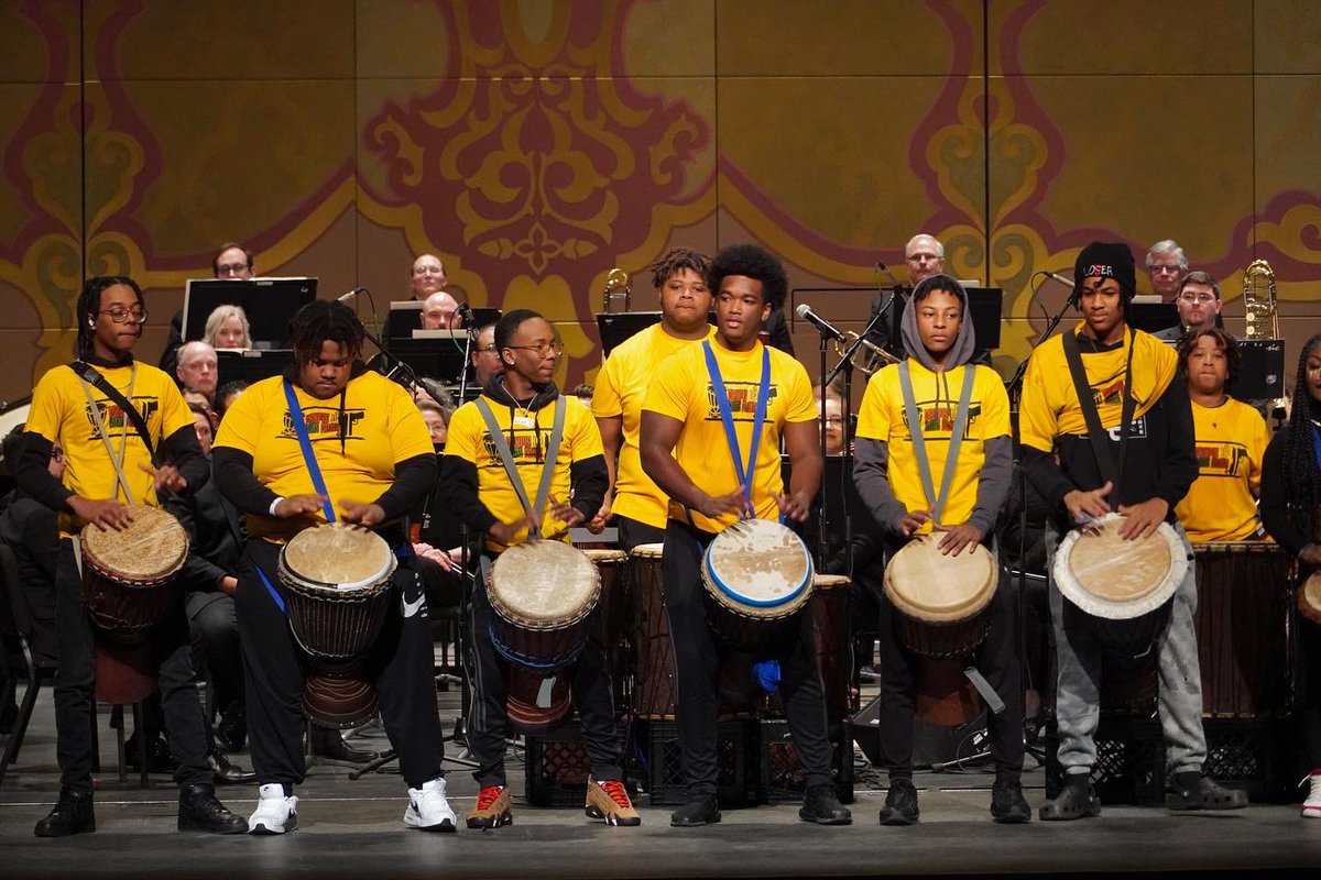 knoxsymphony's tweet photo. What an honor it was to celebrate Dr. Matin Luther King, Jr.‘s legacy with our East Tennessee community yesterday at the @TNTheatrer!

Thank you to The Boyd Foundation and Knox County Commissioner Dr. Dasha Lundy for sponsoring this performance. https://t.co/bzPu611Lwm