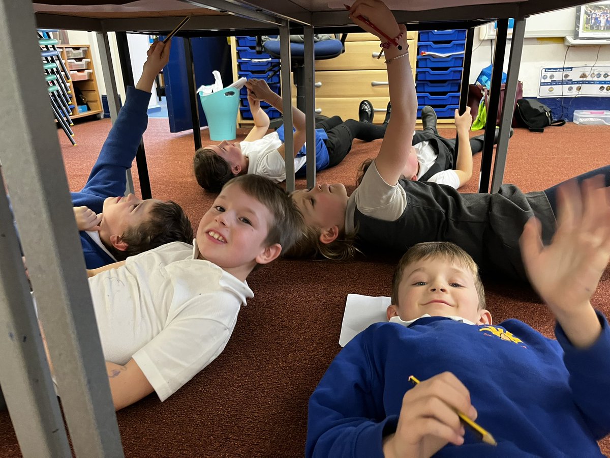 ClawtonSchool's tweet image. Squirrel class have been learning about the #inspiringchangemaker Frida Kahlo. The class were in awe of Frida’s art style and the fact that she had to create it while laying down due to her injuries. We investigated this technique and produced some incredible pieces! 🎨