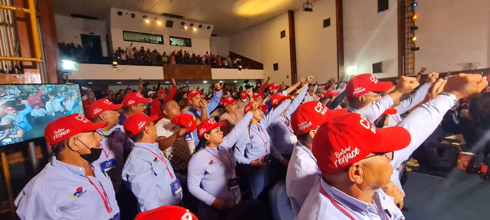 MinTrabajoVE's tweet photo. Inicia el IV Congreso de 
Los Consejos Productivos de Trabajadores y Trabajadoras #CPTT  donde se debatirán puntos de interés para la clase obrera. @torrealbaf @NicolasMaduro https://t.co/g5UW5KnsGx