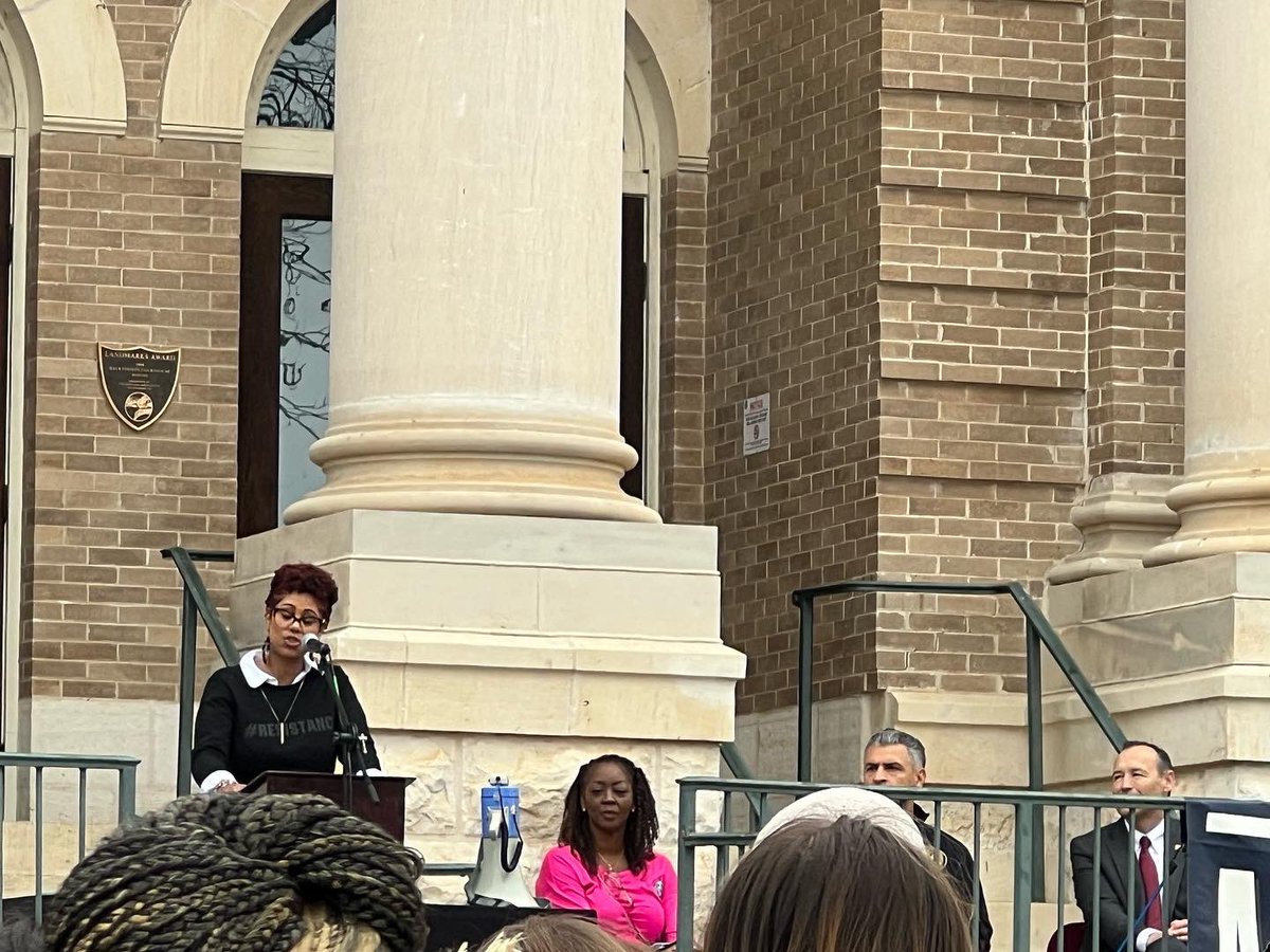 DrShetay's tweet photo. Happy MLK Jr. Day!!  We had a great time at the #dhasmtx #resistance celebration! #txstateowls #power2prosper #cfhopintl https://t.co/rkp0mmiutJ