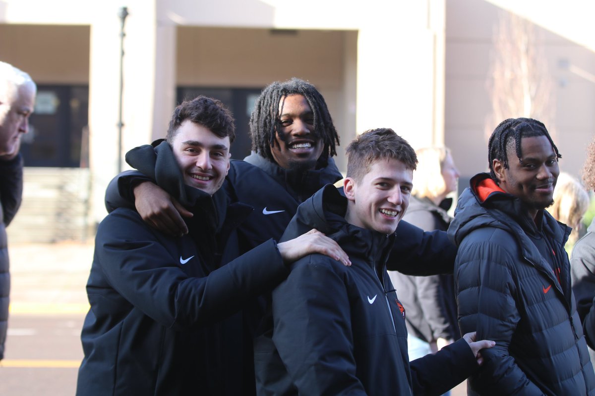BeaverAthletics's tweet photo. Student-athletes also joined others for the annual Oregon State Peace March- a time for the community to reflect on Dr. King’s legacy of creating transformative change through non-violence. https://t.co/mhj7Lp1RXj