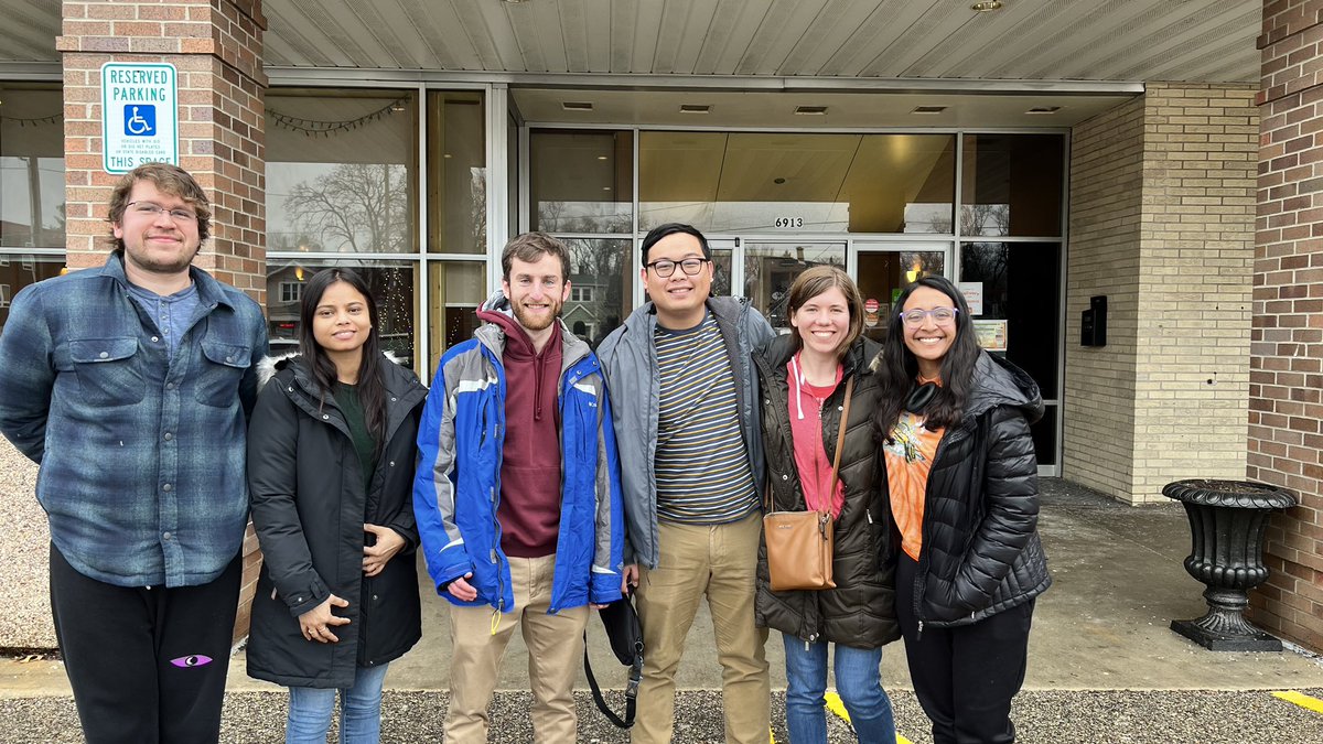 PflegerLab's tweet image. Lab tradition to celebrate the MLK holiday with lunch! Plus an extra treat for Susan’s birthday 🧁