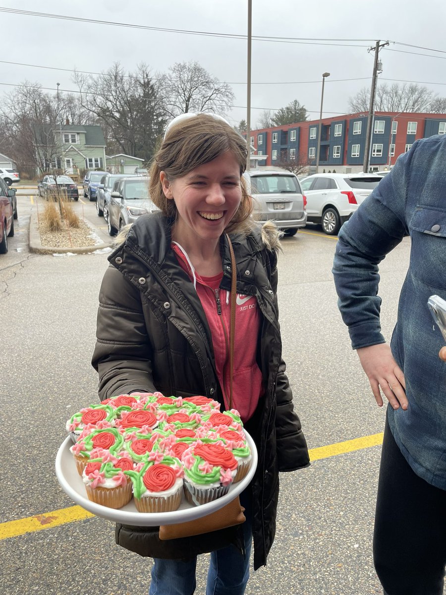PflegerLab's tweet image. Lab tradition to celebrate the MLK holiday with lunch! Plus an extra treat for Susan’s birthday 🧁