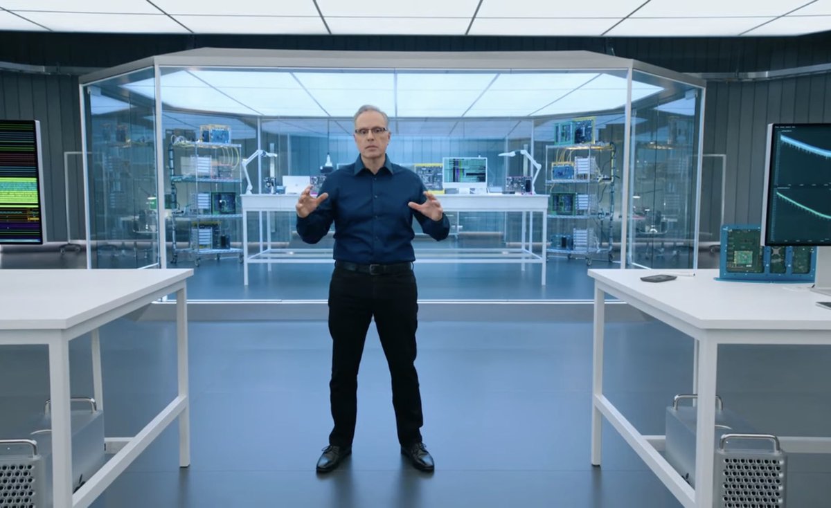 _arj123's tweet image. You know shits about to get serious when it’s this mf turn in the apple event 😂