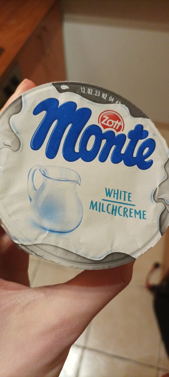 Jeśli patrzycie w lustro i myślicie że jesteście bezużyteczni i do dupy to pamiętajcie że istnieje Monte które ma sam mleczny smak